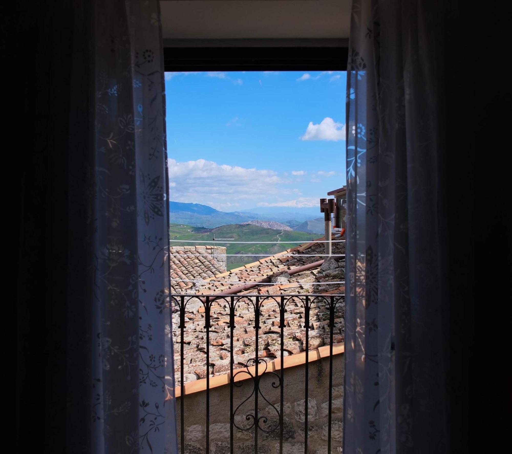 Casa Vacanze A Tramuntana Petralia Soprana Esterno foto